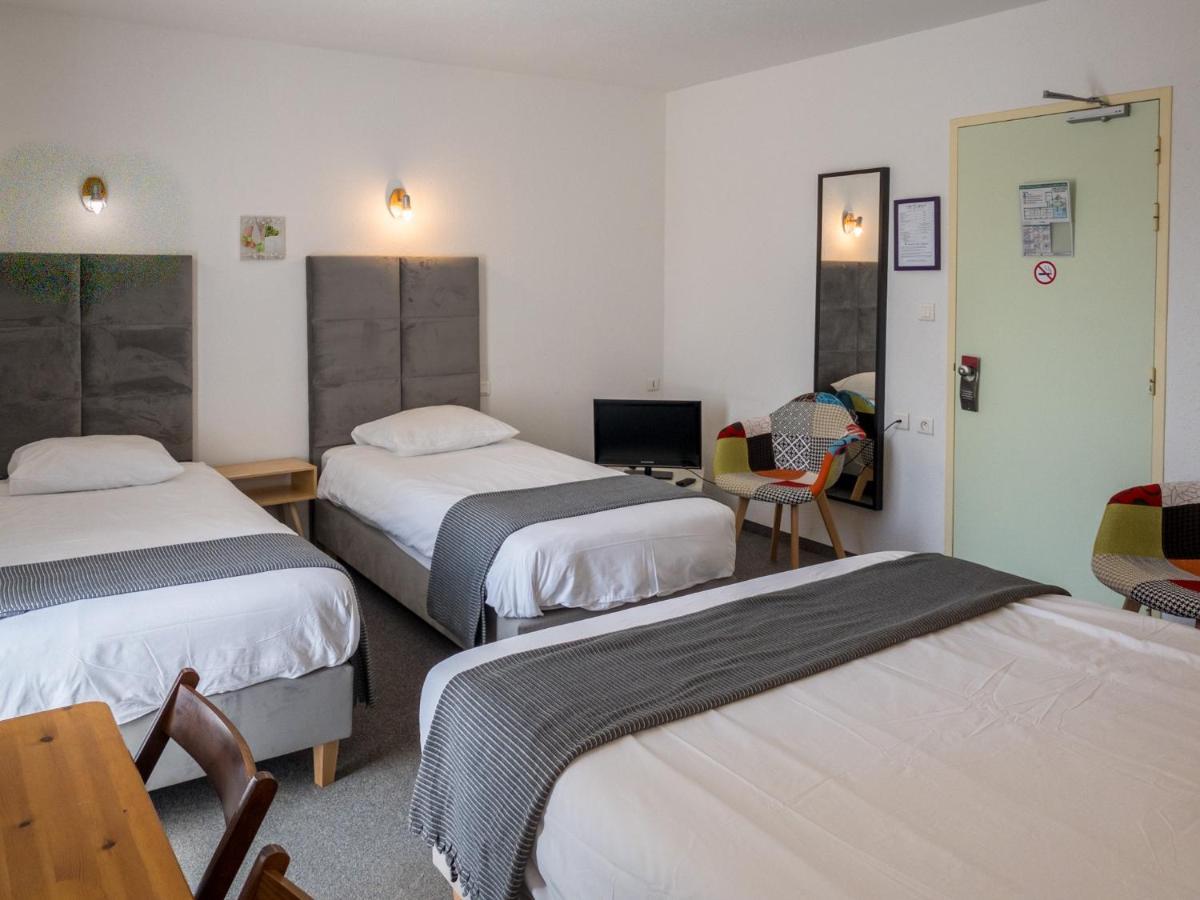 Hotel Les Tilleuls De Pareloup A Salles-Curan Luaran gambar