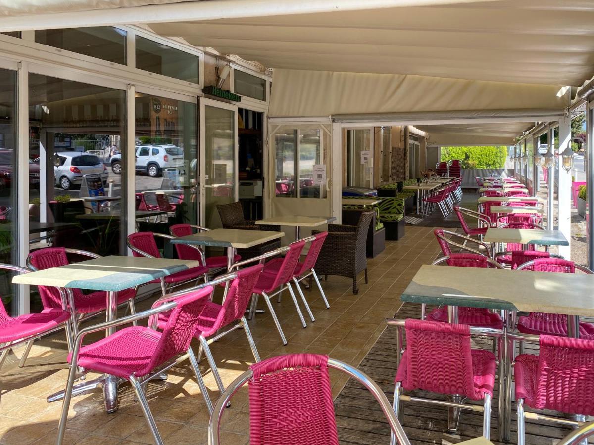Hotel Les Tilleuls De Pareloup A Salles-Curan Luaran gambar
