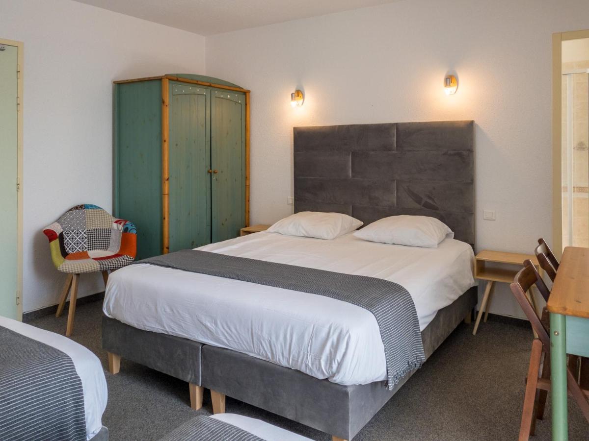 Hotel Les Tilleuls De Pareloup A Salles-Curan Luaran gambar