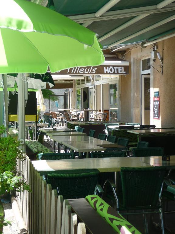 Hotel Les Tilleuls De Pareloup A Salles-Curan Luaran gambar