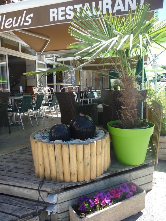 Hotel Les Tilleuls De Pareloup A Salles-Curan Luaran gambar